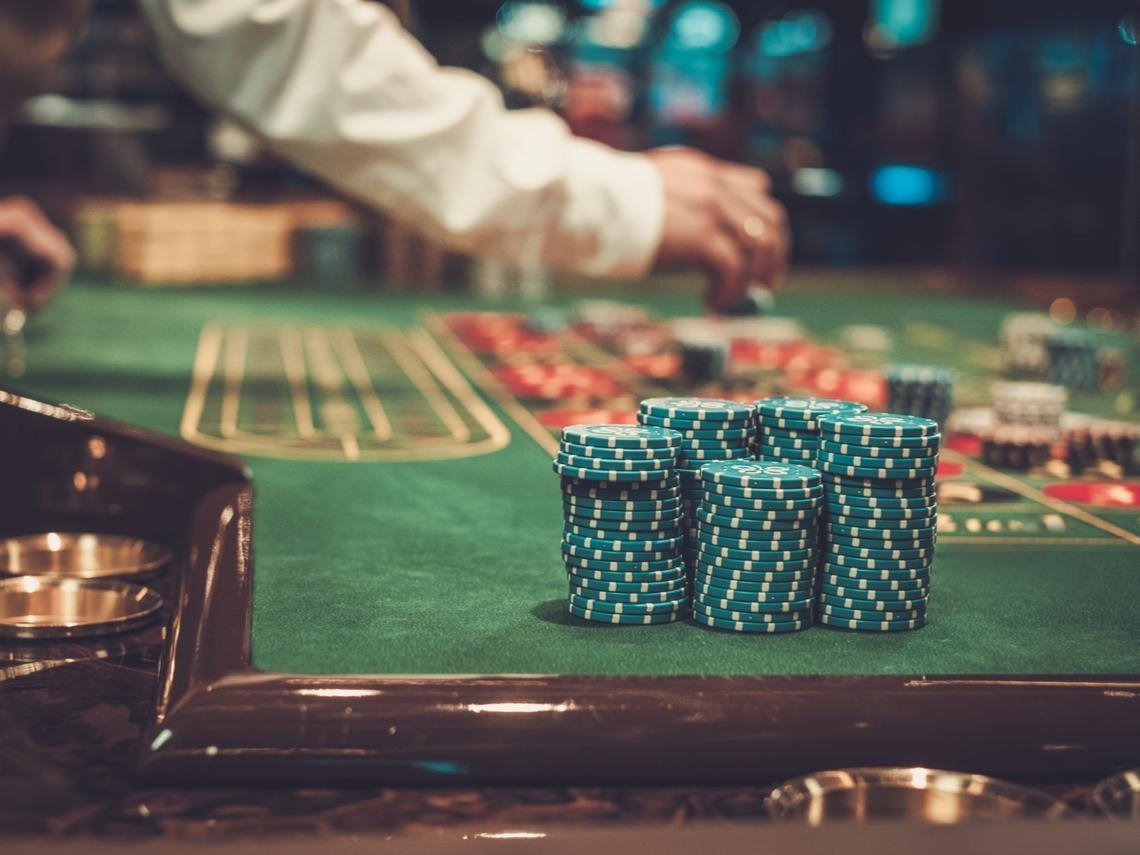 Những tỷ phú sống bằng nghề cờ bạc
